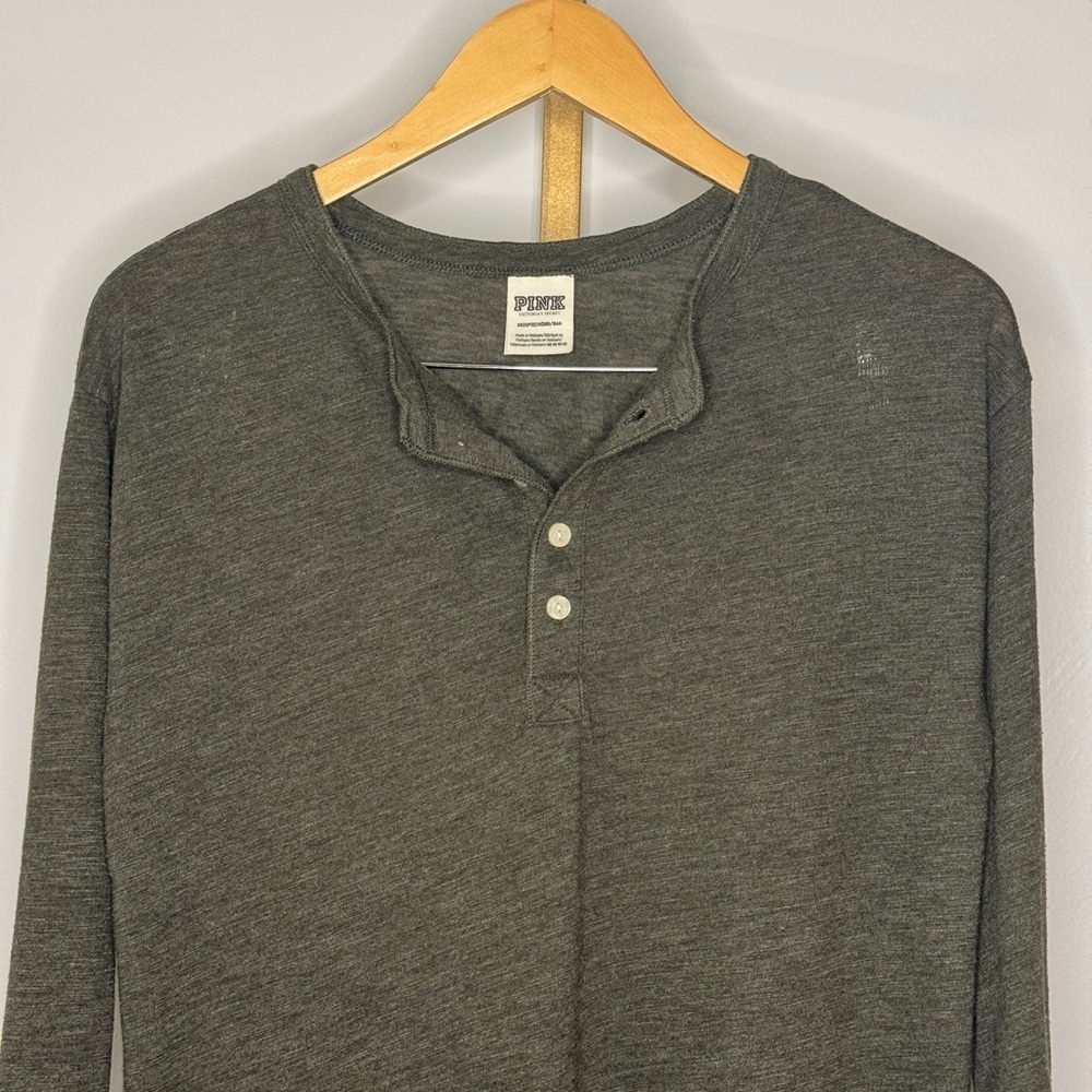 PINK Victoria's Secret Heathered Olive Green Long Sleeve Top - Picture 4 of 6